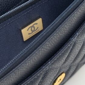 Classic Wallet on Chain Dunkelblau/Gold 19cm