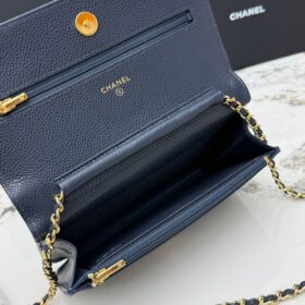 Classic Wallet on Chain Dunkelblau/Gold 19cm