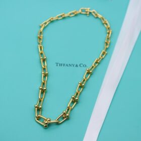 Gliederkette mit abgestuftem Muster in Gelbgold