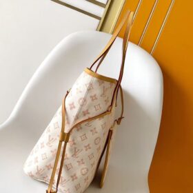 Neverfull MM Autres Toiles Monogram 31 cm