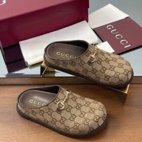 GG Monogram Horsebit Flat Mules Braun