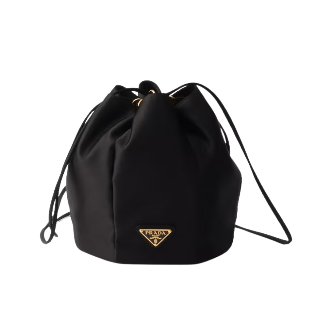 Satin Schwarz 15 cm
