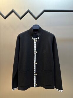 Gestrickter Blazer aus im Preppy-Stil