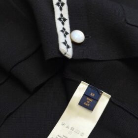 Gestrickter Blazer aus im Preppy-Stil