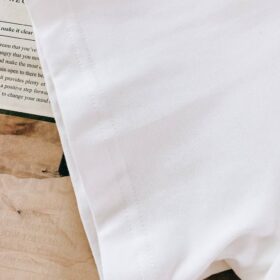 T-Shirt with Pocket Weiß