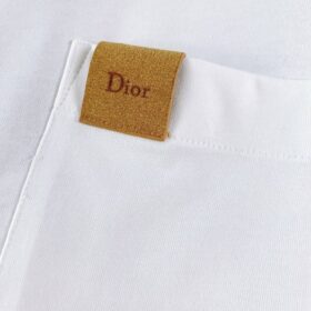 T-Shirt with Pocket Weiß