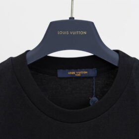 Embossed LV T-Shirt Schwarz