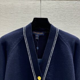 Cardigan mit sich abhebenden Akzenten Blau