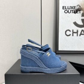 Verwaschenes Denim Blau