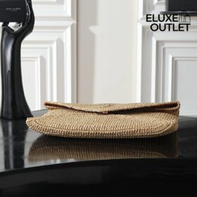 Cassandre Envelope Pouch aus Raffia 29.5 cm