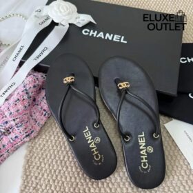 Schwarze Flip-Flops