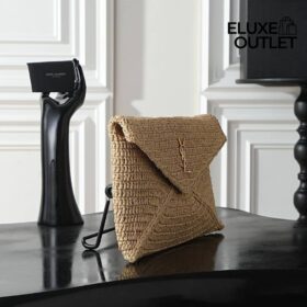 Cassandre Envelope Pouch aus Raffia 29.5 cm