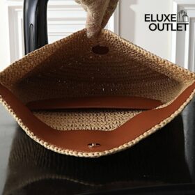 Cassandre Envelope Pouch aus Raffia 29.5 cm