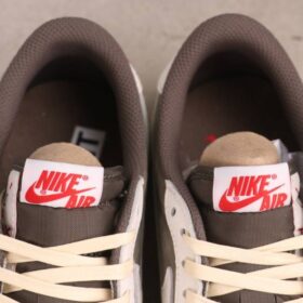 Air Jordan Low Reverse Mocha