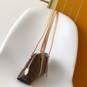 Squire East West Monogram 29 cm