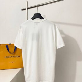 T-Shirt mit gestickter Signatur