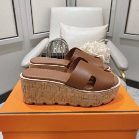 Eze 30 Sandale Braun