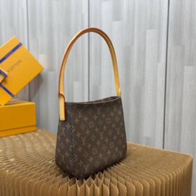 Looping GM aus Monogram Canvas 25 cm