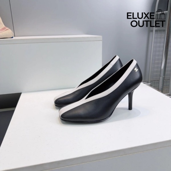 Pumps Schwarz/Elfenbein 9.5 cm