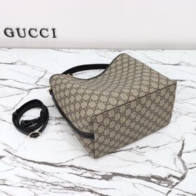 GG Emblem Medium – Beige und Dunkelbraun 25 cm