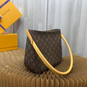 Looping GM aus Monogram Canvas 25 cm