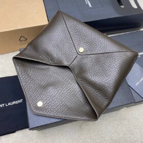 Cassandre Envelope Pouch Light Musk 29,5 cm