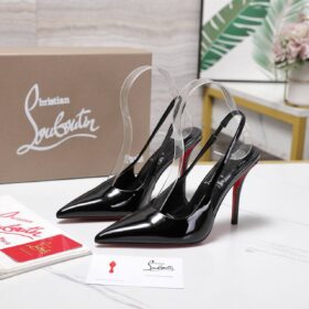 100 mm Slingback-Pumps aus Patentkalbsleder in Schwarz