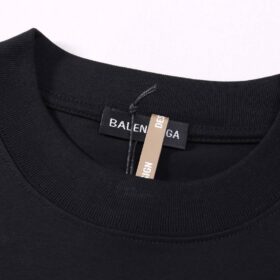Schwarzes T-Shirt