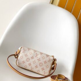 Pochette Monogram Andere Leinwand 23,5 cm
