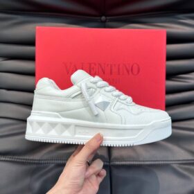 One Stud Sneaker Weiß