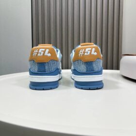 Trainer Blau Denim