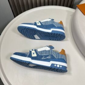 Trainer Blau Denim