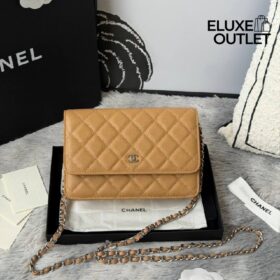 Classic Wallet on Chain in a Caramel/Caviar Leather 19 cm
