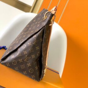 Monogram Artsy MM Braun 46 cm