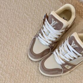 Trainer Wildleder Beige