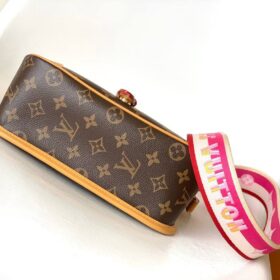 Diane Monogram 24cm