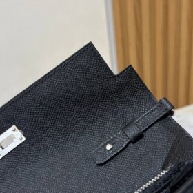 Kelly Classique To Go Geldbörse mit Schulterriemen 20.5 cm