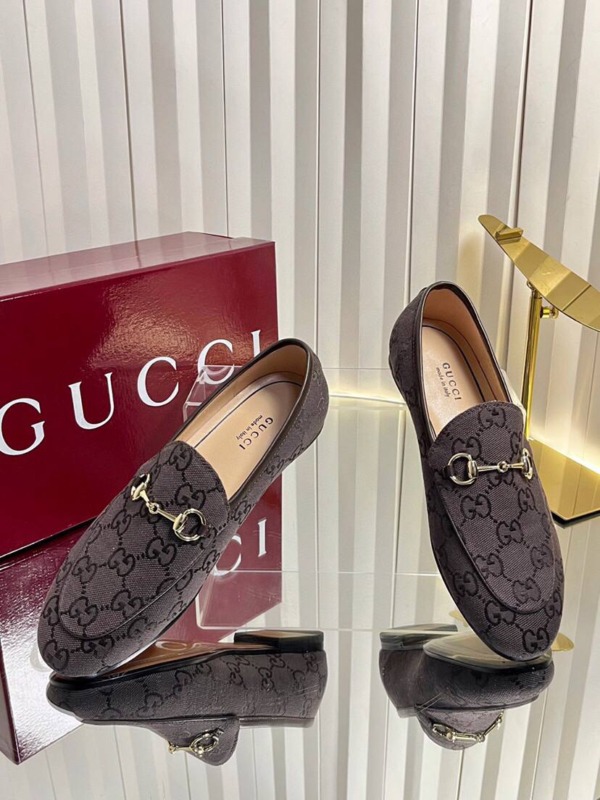 Jordaan Loafer aus dunkelbraunem GG Canvas