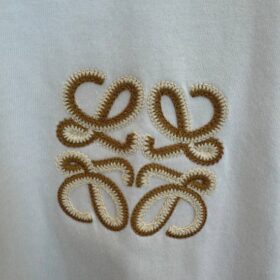 T-Shirt aus Baumwolle in kastiger Passform