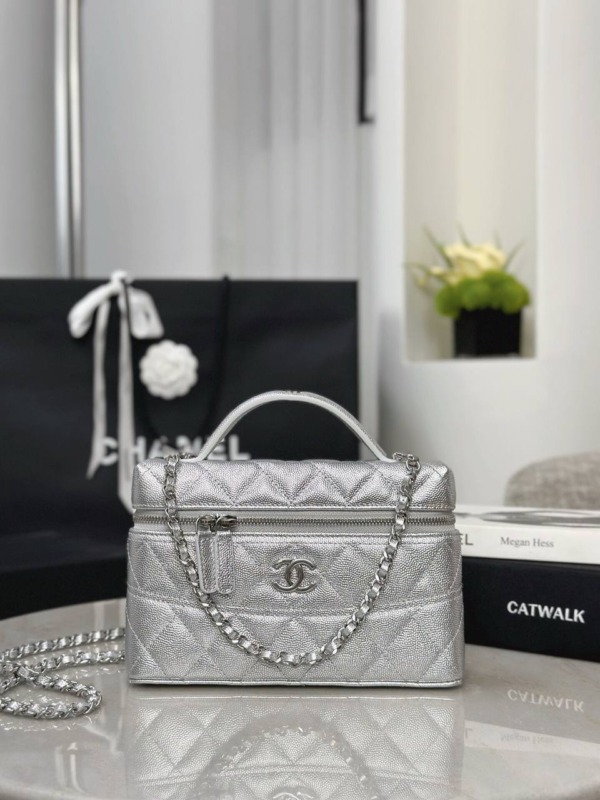 Vanity – Silber 17 cm