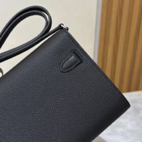 Kelly Classique To Go Geldbörse mit Schulterriemen 20.5 cm