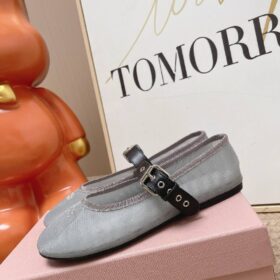 Ballerinas aus Mesh-Gewebe