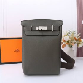 Hac à Dos PM Backpack Etoupe 28cm
