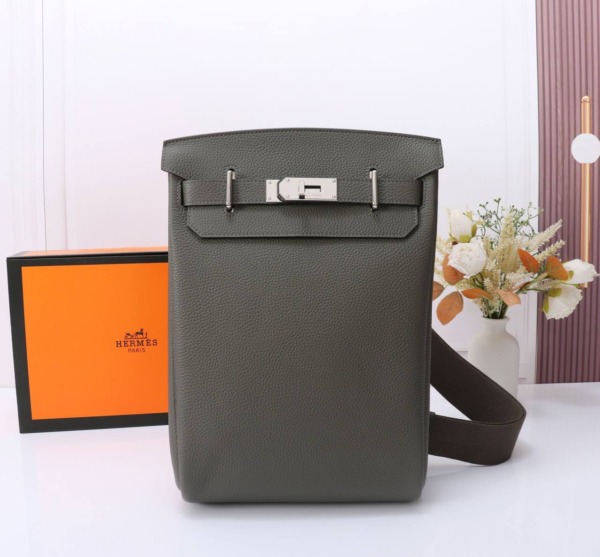 Hac à Dos PM Backpack Etoupe 28cm