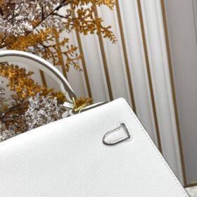 Kelly 25 Epsom Reinweiß/Gold