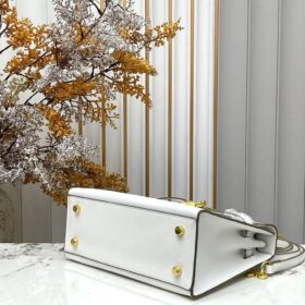 Kelly 25 Epsom Reinweiß/Gold
