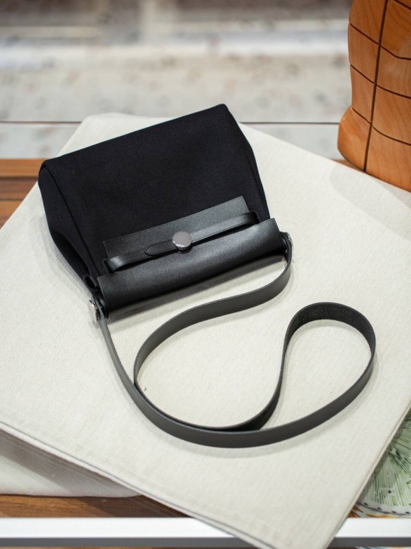 Herbag Schwarz/Silber 20 cm