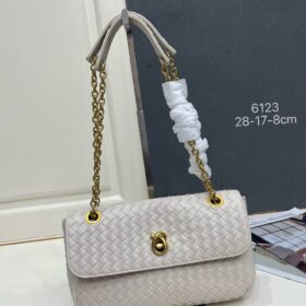 Baby Madison 27 cm