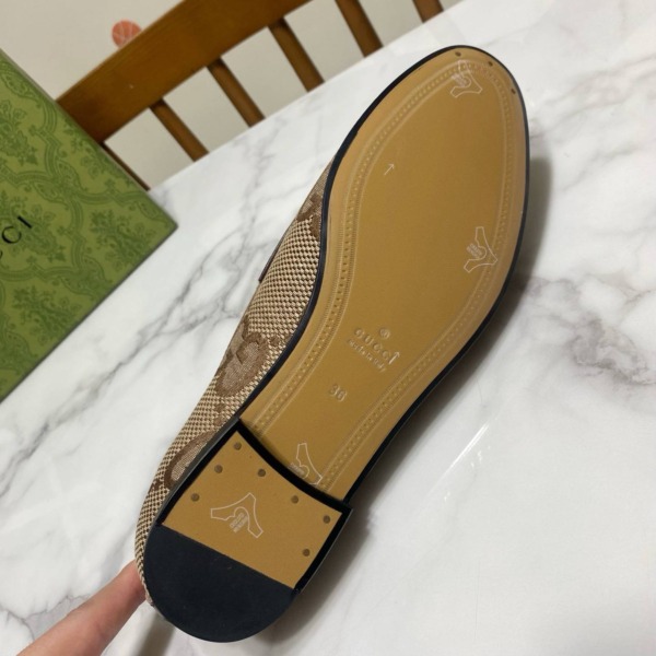 Jordaan Slipper mit Horsebit-Detail