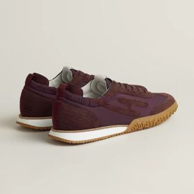 Jet Burgund